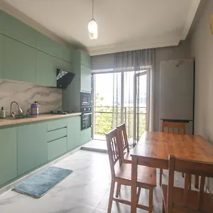 apartment-on-akhmeteli-3.batumihotels.net/